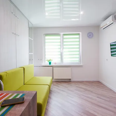 Modern Studio Apartments Kyiv Exterior photo
