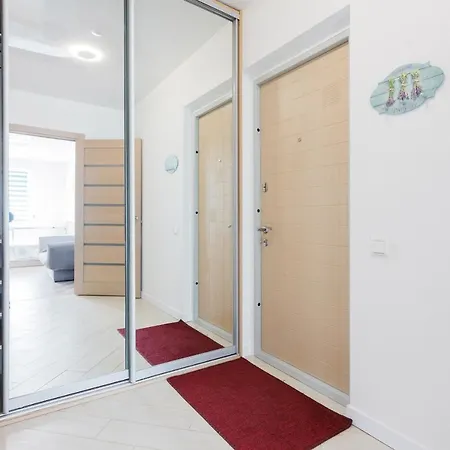 Modern Studio Apartments Kyiv Exterior photo